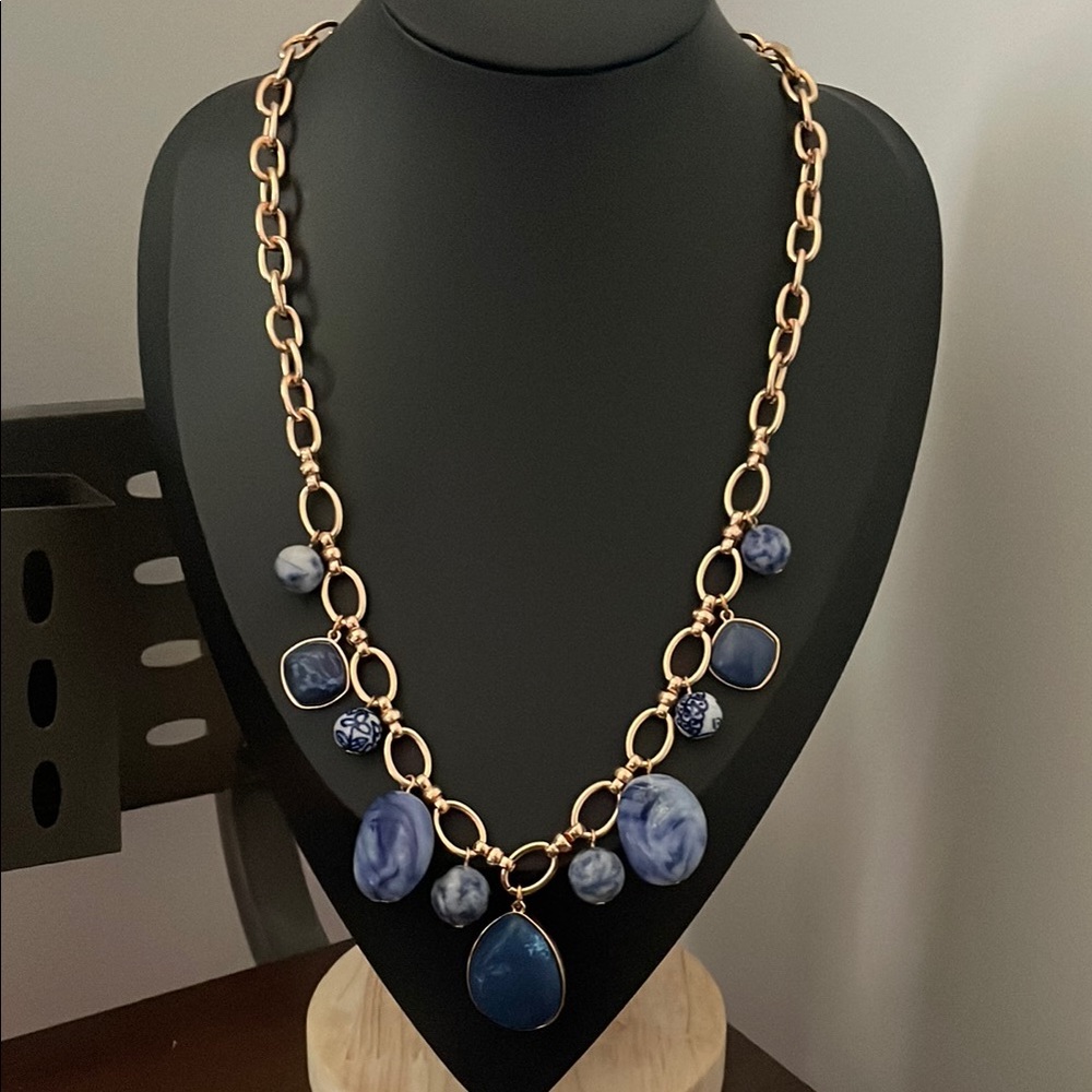 Elegant Gold and Blue Necklace